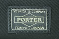 gcJo |[^[ PORTER@gcJo̐lCuh PORTERi|[^[j̋UC^[lbgŔ̔Ăeqߕ߂ꂽB̐eq͋UuhobOVƌ؍E\ElXȎނ̋U|[^[AāAC^[lbgI[NVɏoiE̔𑱂ĂBQNԂɋyԃC^[lbg̔ŁAU|[^[ŵ͖7,200lBU|[^[̔グ2,500~ɂȂƂBgcJȏnƂ1935NBugقǂɓ݁ApvRZvg̃|[^[́A1962N\̋gcJo̎̓uhB݂͑SɋgcJo̒cXƂebXWJA|[^[戵X800X܂قǂB|[^[Ƃuh́AzeȂǂŋq̃Jo^ԃ|[^[i^ljB|[^[J̃qǵAgcJȏnƎ҂łgcg֓kЂ̂ƂɂQ{̕Rŉƍ𔛂ĉ^яooɊÂĂBQ{̕Rŕ^ԂƂśׂAJő@\̌_łƌBJoƂ́Aɕ^ԓłȂ΂ȂB̑nƎ҂̍lAgcJoE|[^[̐iÂɐĂƂB|[^[̐lC̔閧́ARŎgJȍvA|PbgЂƂ̈ʒuɂ܂łfUCɂBgcJõ|[^[́A@\EvEfUCƂJȏSvfӎĂB|[^[̃t@͒jSŁAɐlC̊COuhƃ^[QbgZݕĂ̂Bn70NLOċgcJo̗j܂Ƃ߂ugcJoSǖ{v唽Ăł悤BgcJõ|[^[p҂͗LlɂAgcJoSǖ{̒ɂؑƁAcpA򍡓qȂǂ񂹂ꂽbZ[WԂĂBCOł|[^[̐lC͍AM^[̐_lGbNENvgȂǂ|[^[pĂ邻BUuhioAEIȐlCւgcJõ|[^[Rs[ꂽ͓̂R̗Ȃ̂ȂB